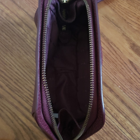 Marc by Marc Jacob's Clutch - Picture 6 of 7